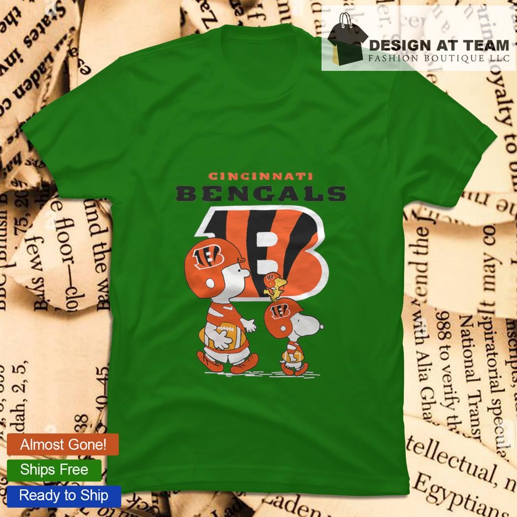 Vintage Cincinnati Bengals Sweatshirt Snoopy Bengals Shirt 