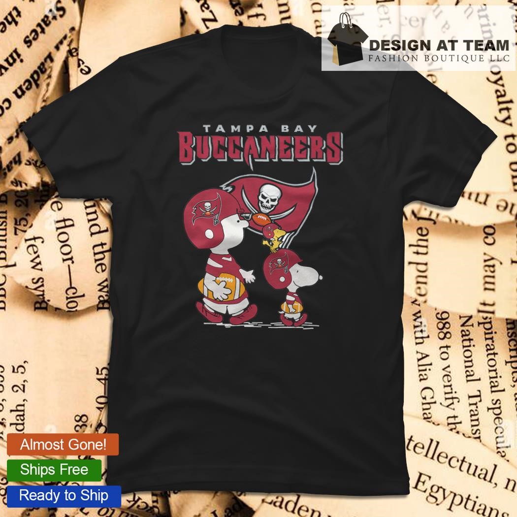 Tampa Bay Buccaneers Snoopy and Charlie Brown Peanuts shirt