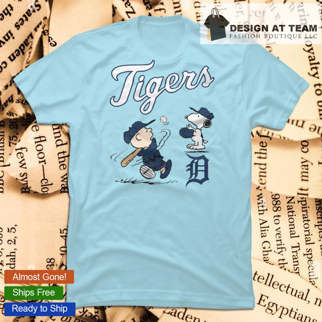 Peanuts Charlie Brown And Snoopy Playing Baseball Detroit Tigers Shirt