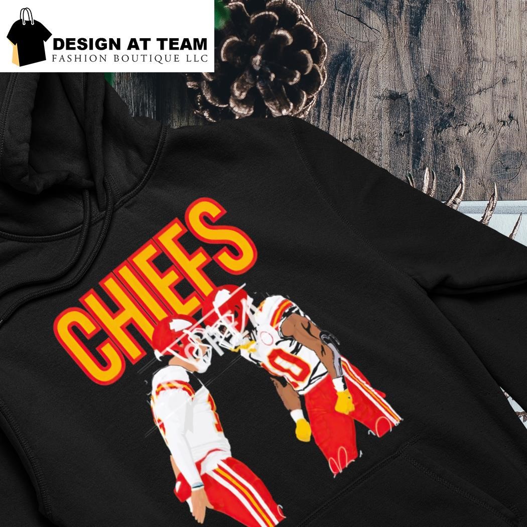 Chiefs Patrick Mahomes vs Isiah Pacheco hyped shirt hoodie.png