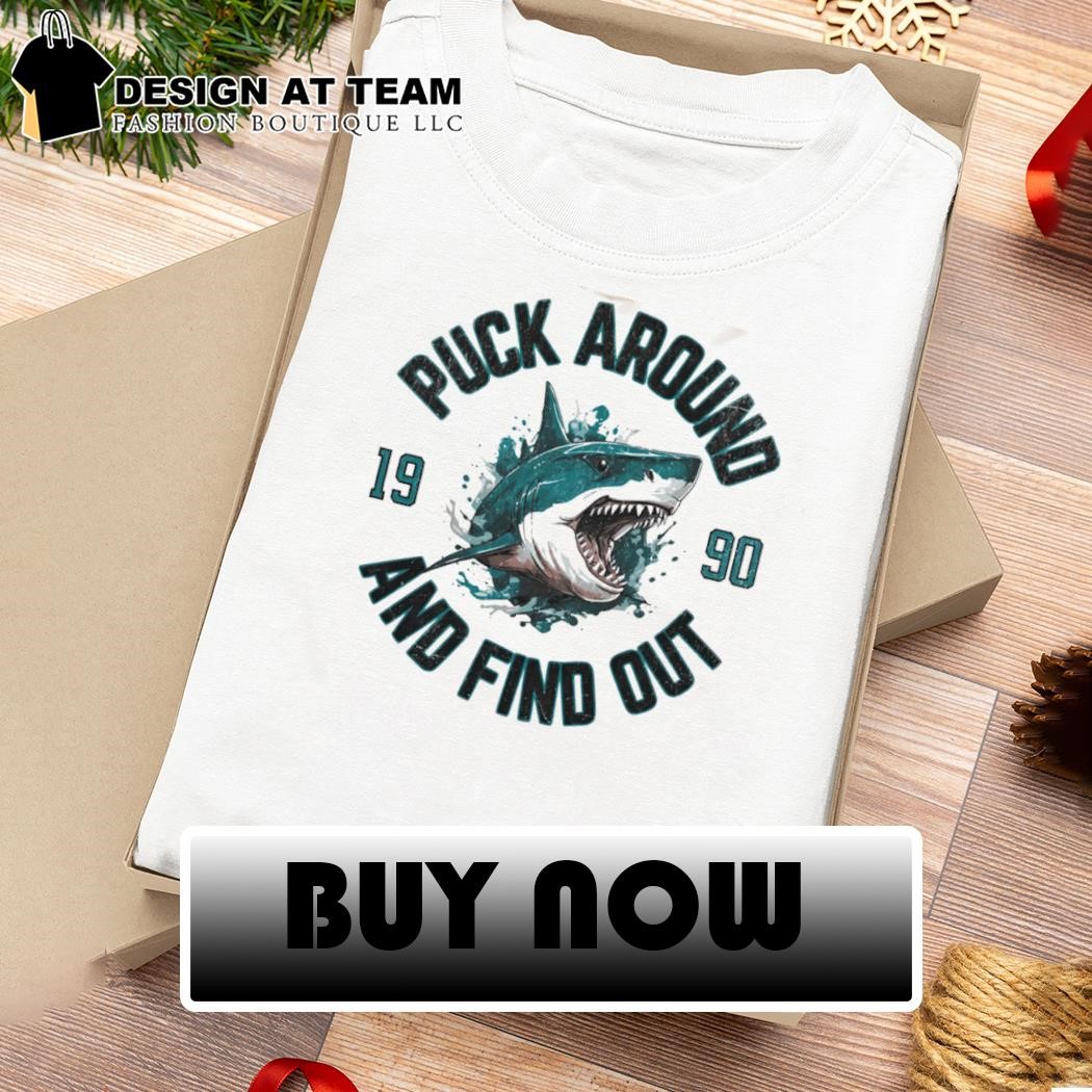 Funny Hockey Shark T-Shirt Hockey Shark Lovers Gift Funny Hockey Shark T-Shirt Hockey Shark Lovers Gift